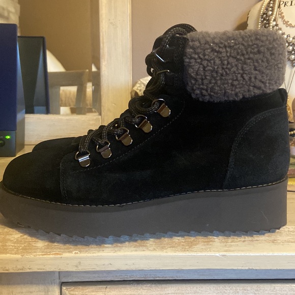 Sam Edelman Lace up booties with faux fur - Picture 3 of 9